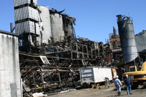 Lack of combustible dust cleaning caused a fatal explosion